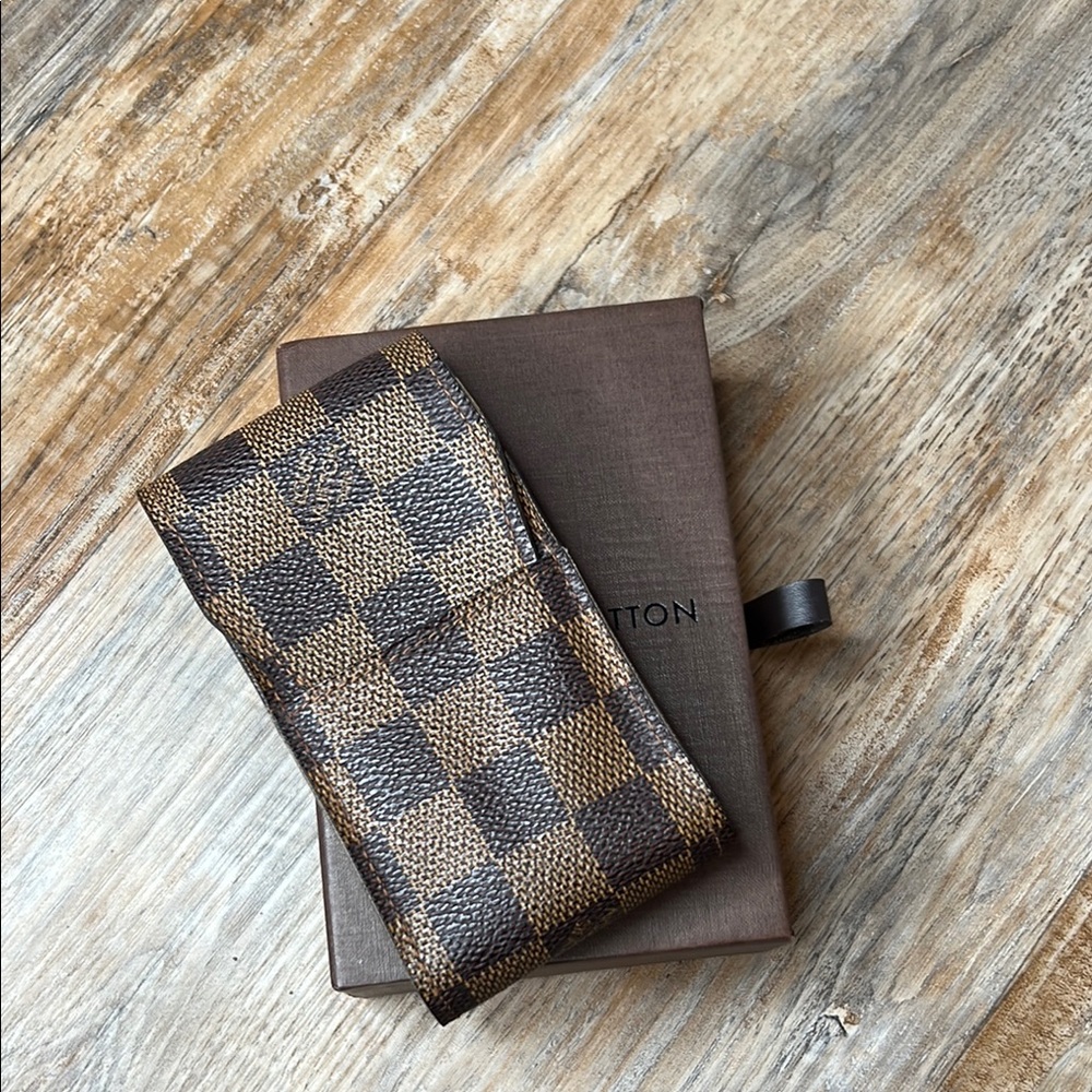Authentic - Louis Vuitton Damiere Ebene Cigarette Case